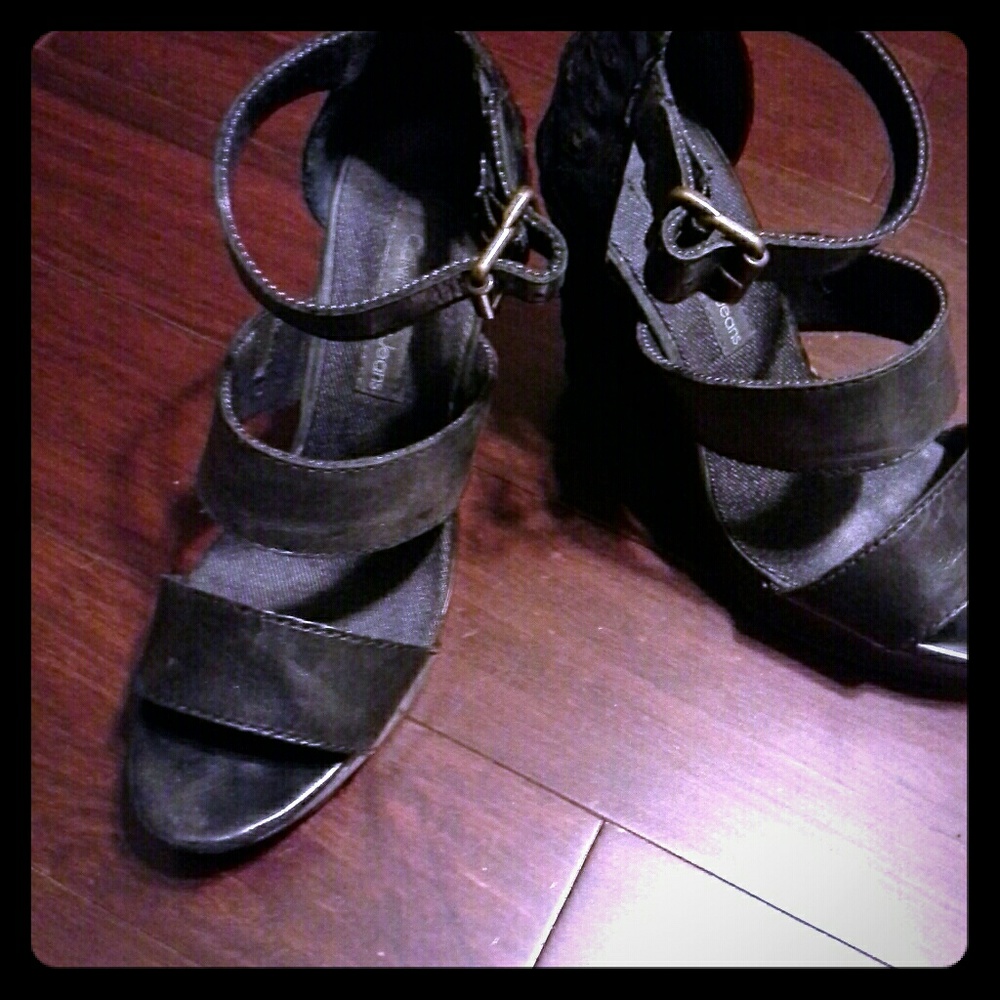 Shoes
